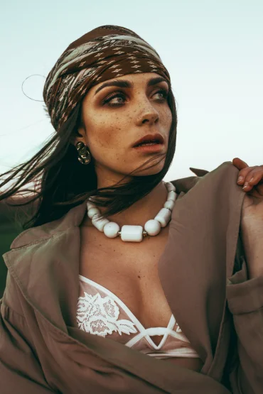 Elodie Lacambra - MAQUILLEUSE COIFFEUSE PROFESSIONNELLE - Portfolio Mode / Commercial - 2